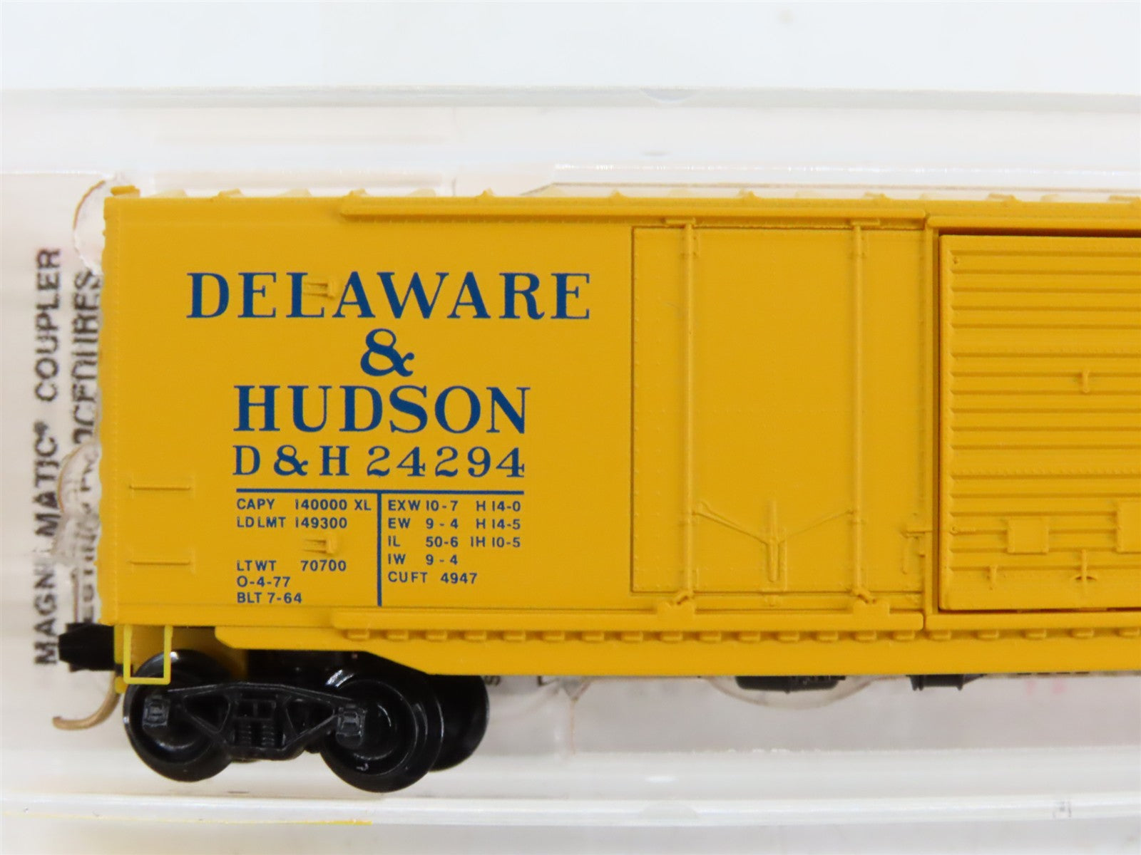 N Scale Micro-Trains MTL 76020 D&H Delaware & Hudson 50' Box Car 24294 RTR