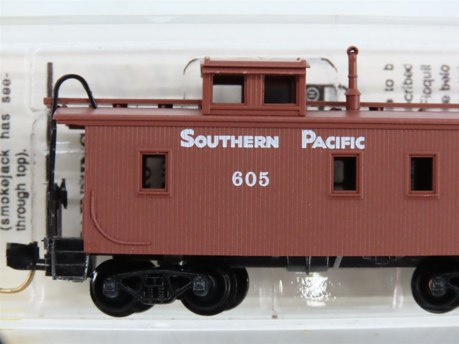 N Scale Micro-Trains MTL 51150 SP Southern Pacific 34' Wood Sheathed Caboose RTR