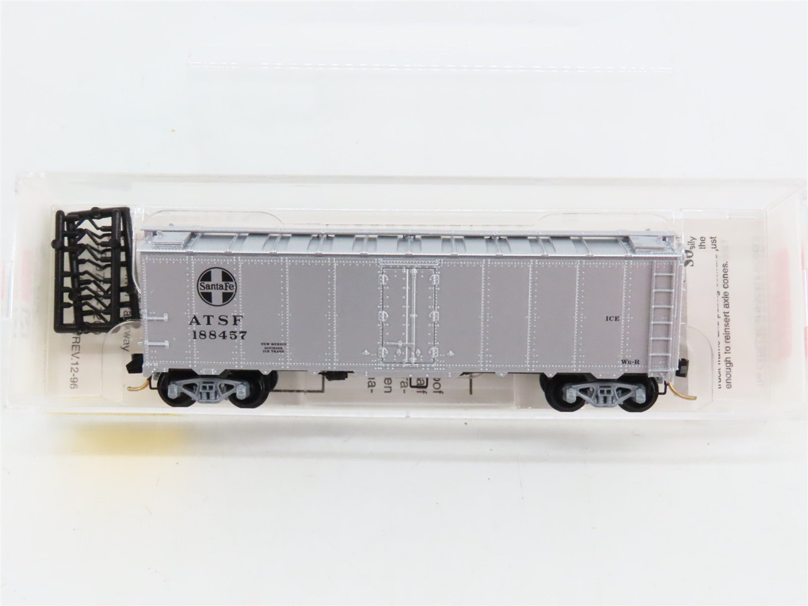 N Scale Micro-Trains MTL 59030 ATSF Santa Fe 40' Reefer 188457 RTR