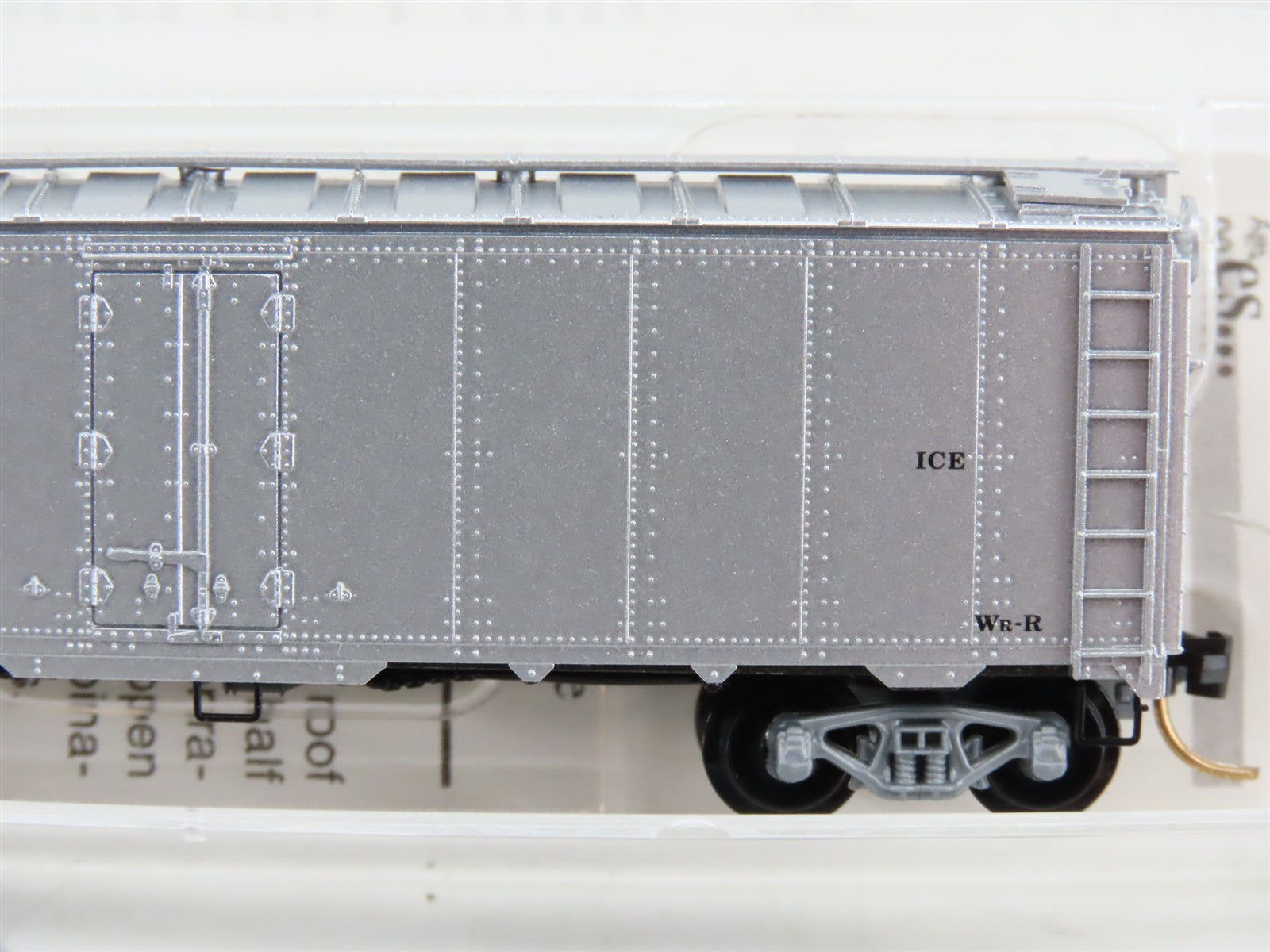 N Scale Micro-Trains MTL 59030 ATSF Santa Fe 40' Reefer 188457 RTR