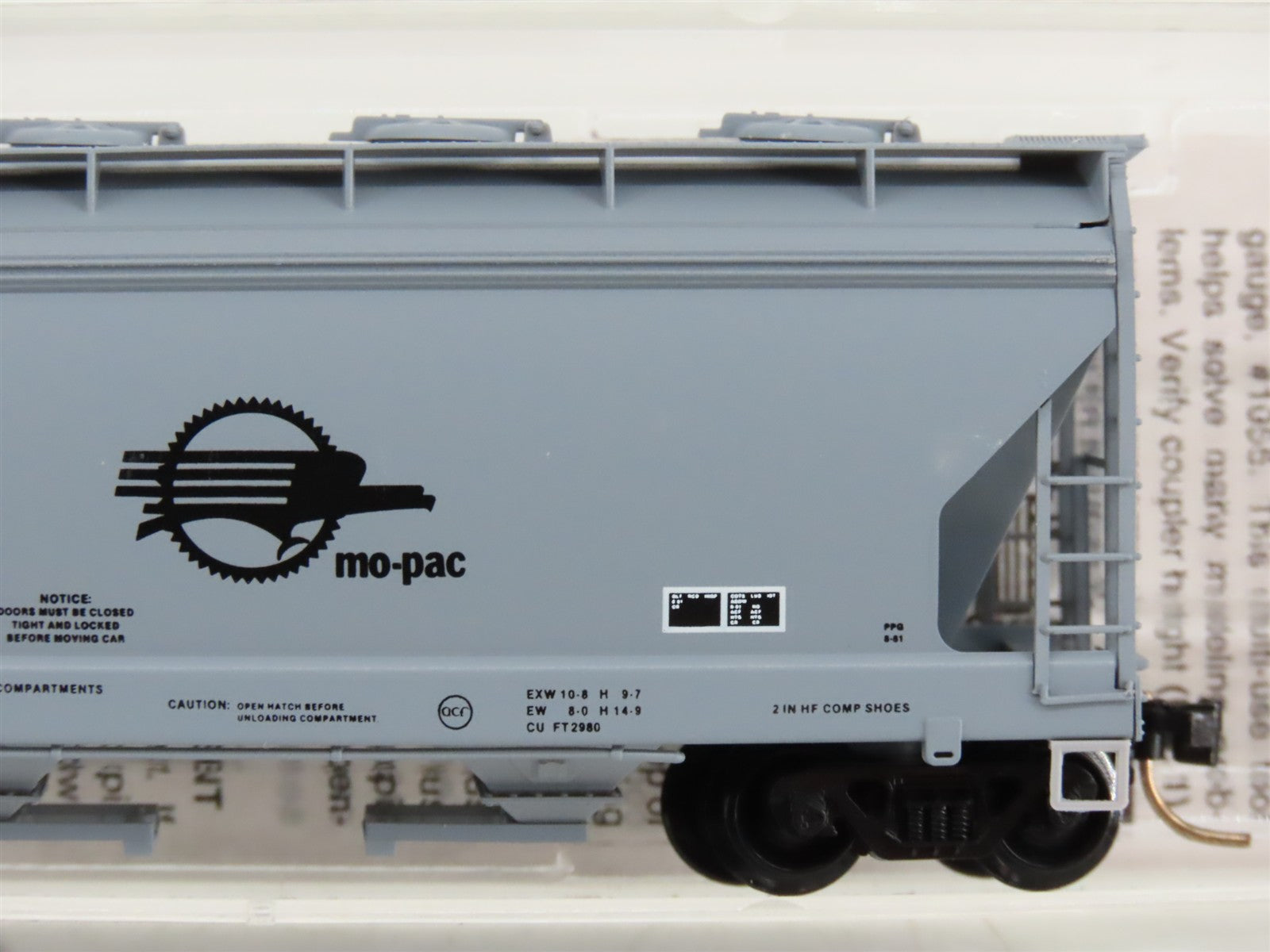 N Scale Micro-Trains MTL 92030 Missouri Pacific 2-Bay ACF Centerflow Hopper RTR