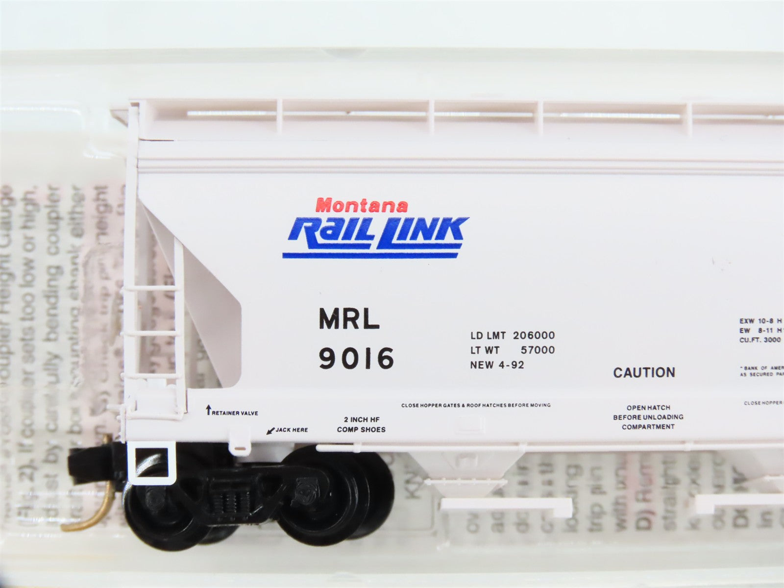 N Scale Micro-Trains MTL 92110 MRL Montana Rail Link 2-Bay Covered Hopper RTR
