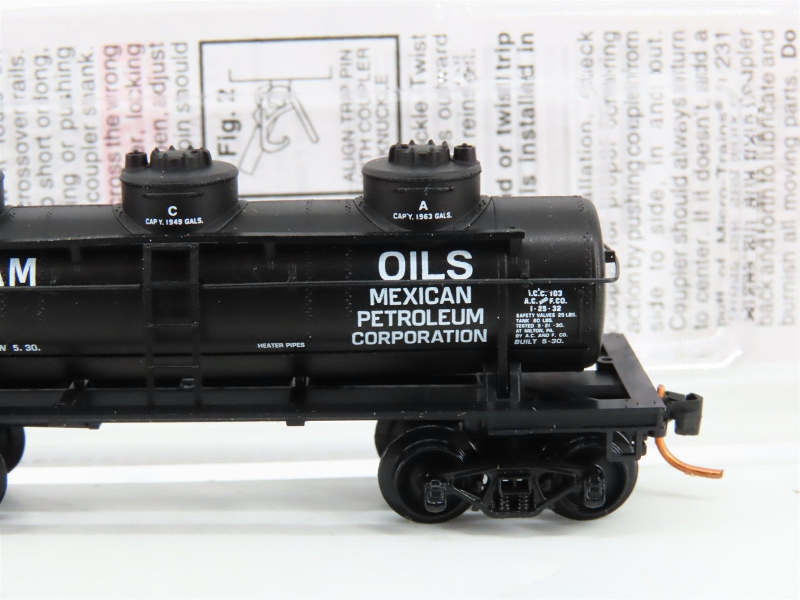 N Scale Micro-Trains MTL 06600030 SHPX Pan-Am Oils 3-Dome Tank Car 66 RTR