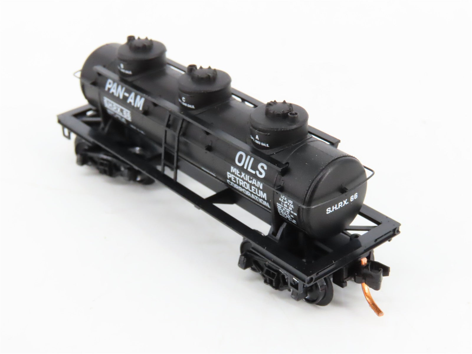 N Scale Micro-Trains MTL 06600030 SHPX Pan-Am Oils 3-Dome Tank Car 66 RTR