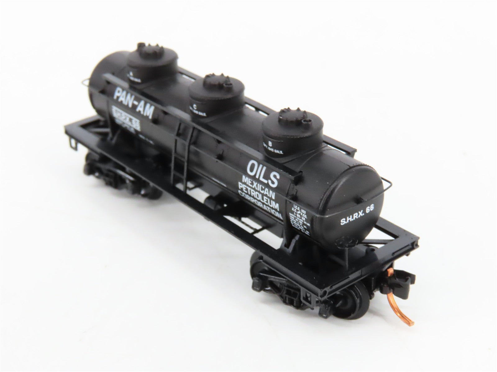N Scale Micro-Trains MTL 06600030 SHPX Pan-Am Oils 3-Dome Tank Car 66 RTR