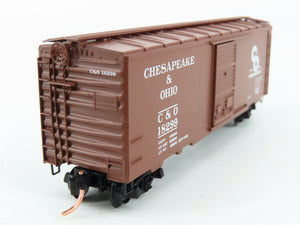 N Scale Micro-Trains MTL 20440 C&O Chesapeake & Ohio 40' Box Car 18299 RTR