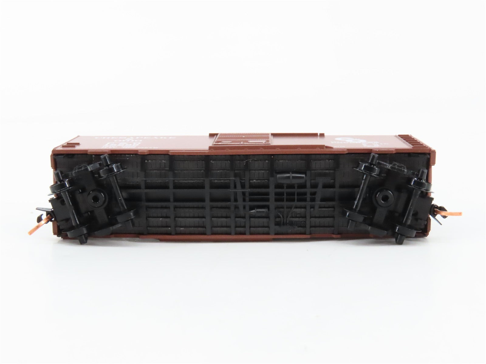 N Scale Micro-Trains MTL 20440 C&O Chesapeake & Ohio 40' Box Car 18299 RTR