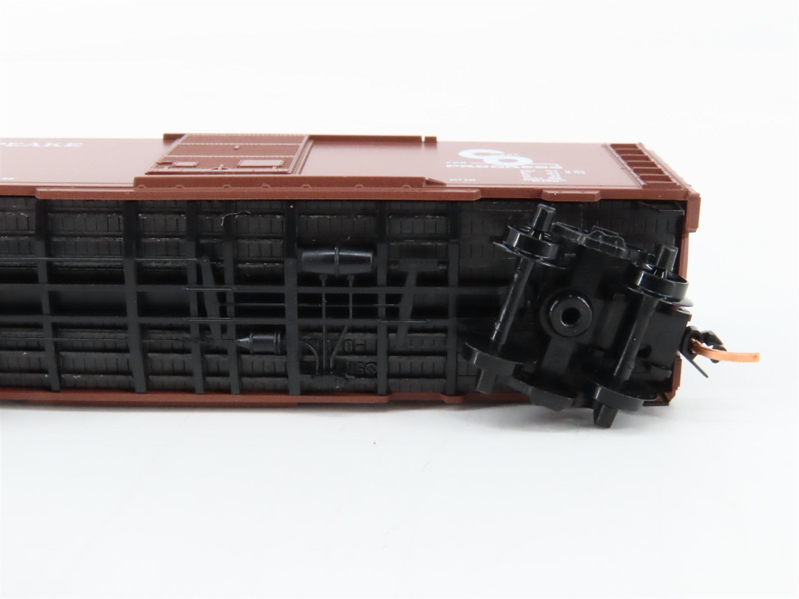 N Scale Micro-Trains MTL 20440 C&O Chesapeake & Ohio 40' Box Car 18299 RTR
