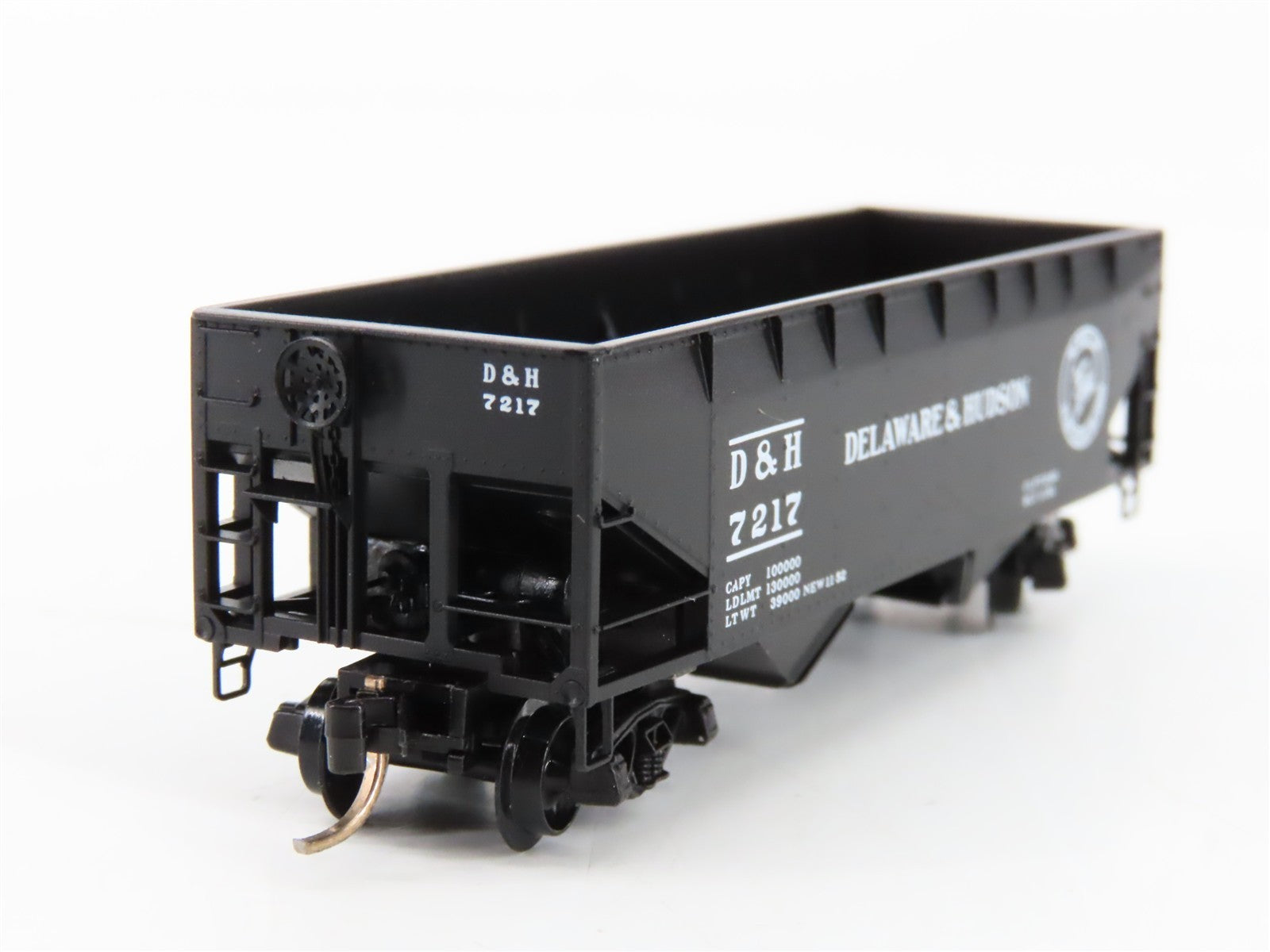 N Scale Micro-Trains MTL 55170 D&H Delaware & Hudson 33' 2-Bay Hopper 7217 RTR