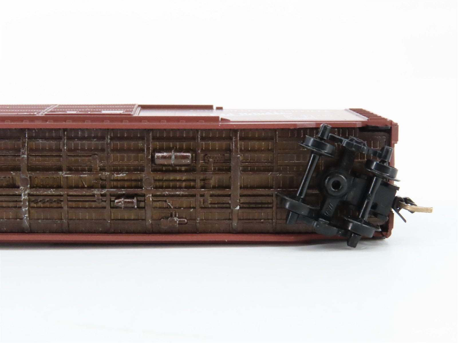 N Scale Micro-Trains MTL 34100 L&N Louisville & Nashville 50' Box Car 98446 RTR