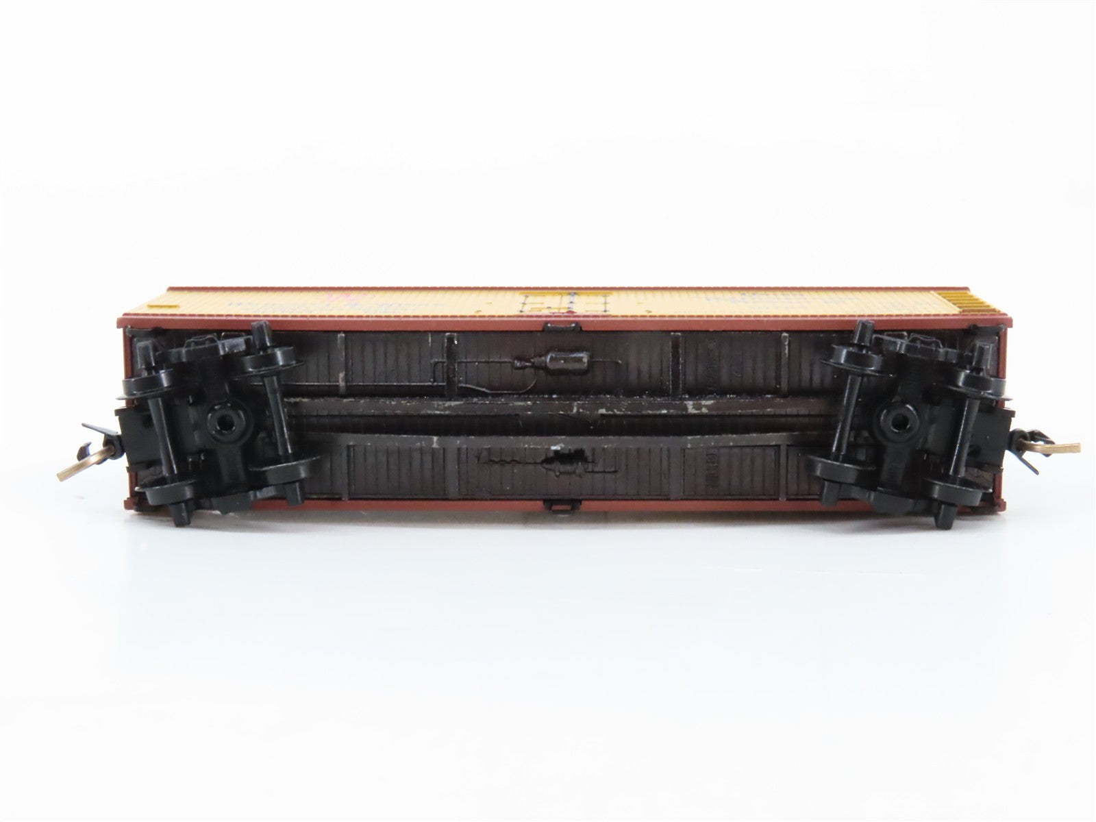 N Scale Micro-Trains MTL 49380 URTC Wescott & Winks 40' Reefer 10700 RTR