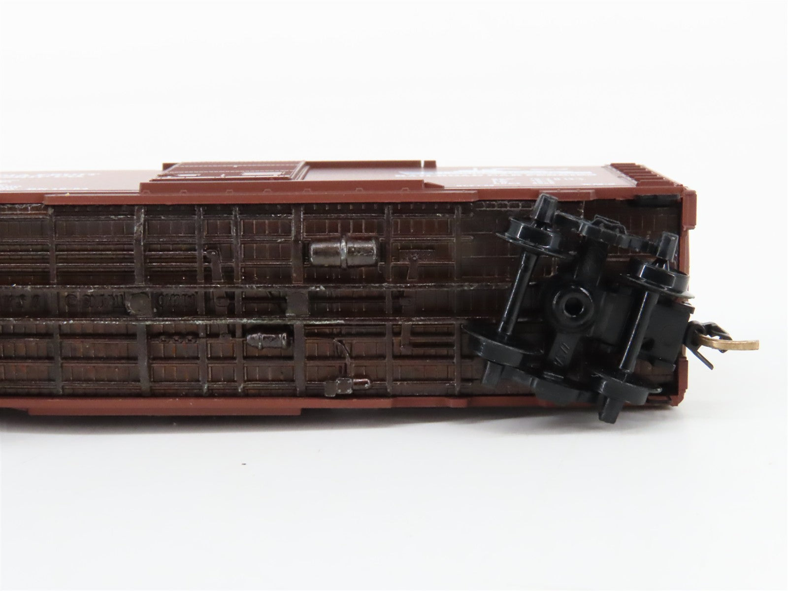 N Scale Micro-Trains MTL 20106 WIF West India Fruit & Steamship 40' Box Car 344