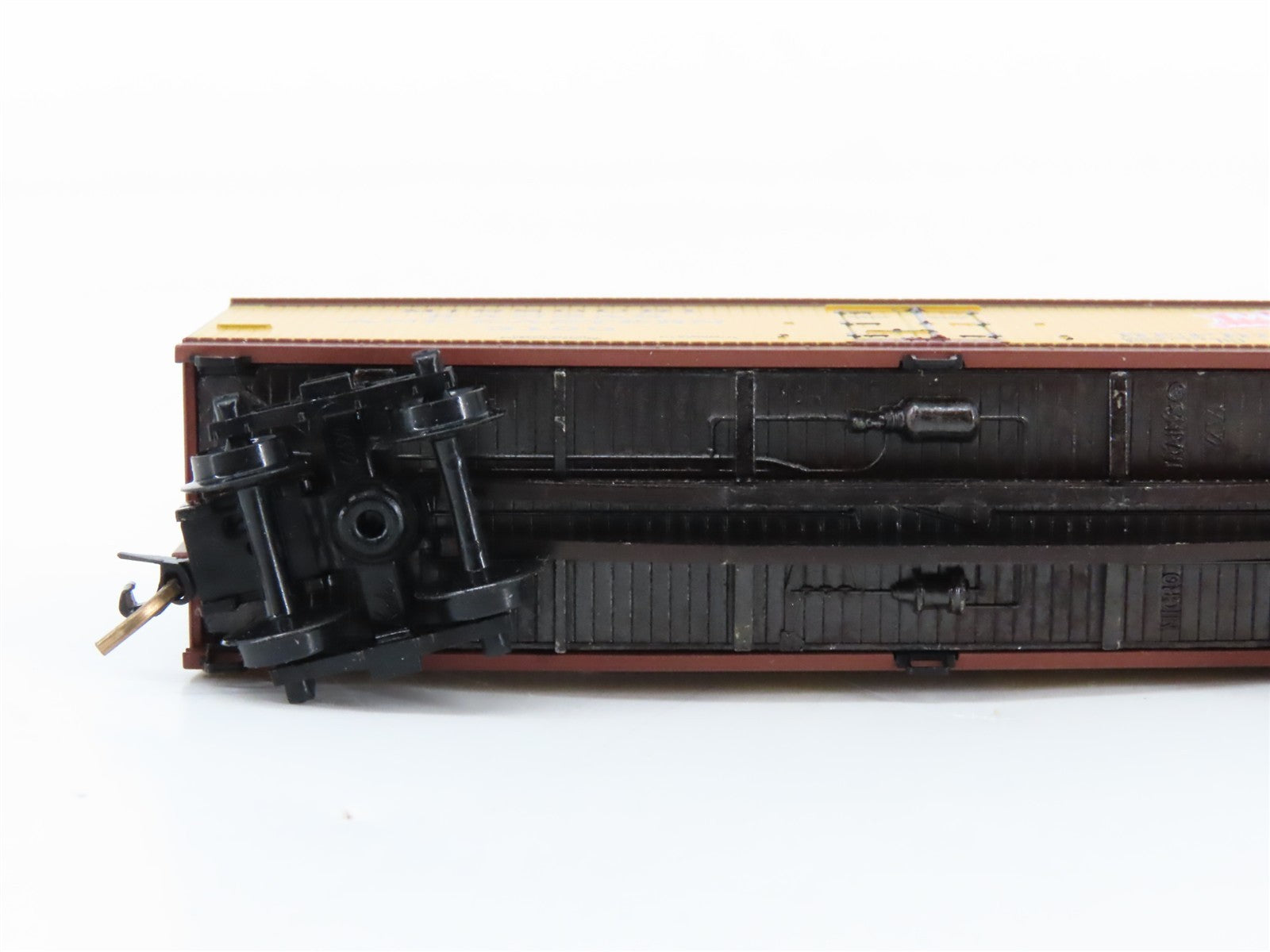N Scale Micro-Trains MTL 49360 MK&E Missouri, Kansas & Eastern 40' Reefer 3100