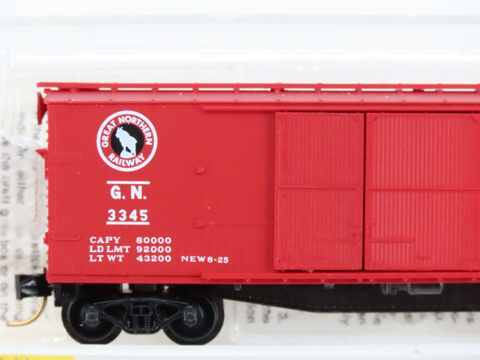 N Scale Micro-Trains MTL 43040 GN Great Northern 40' Box Car 3345 RTR