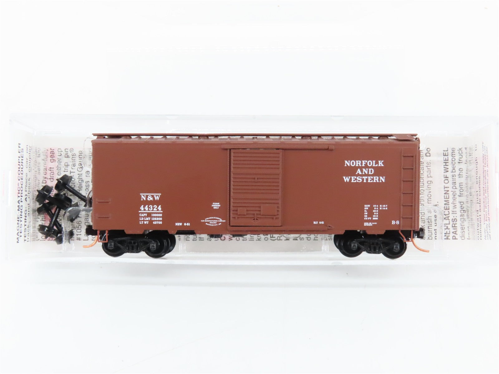 N Scale Micro-Trains MTL 20606 N&W Norfolk & Western 40' Box Car 44324 RTR