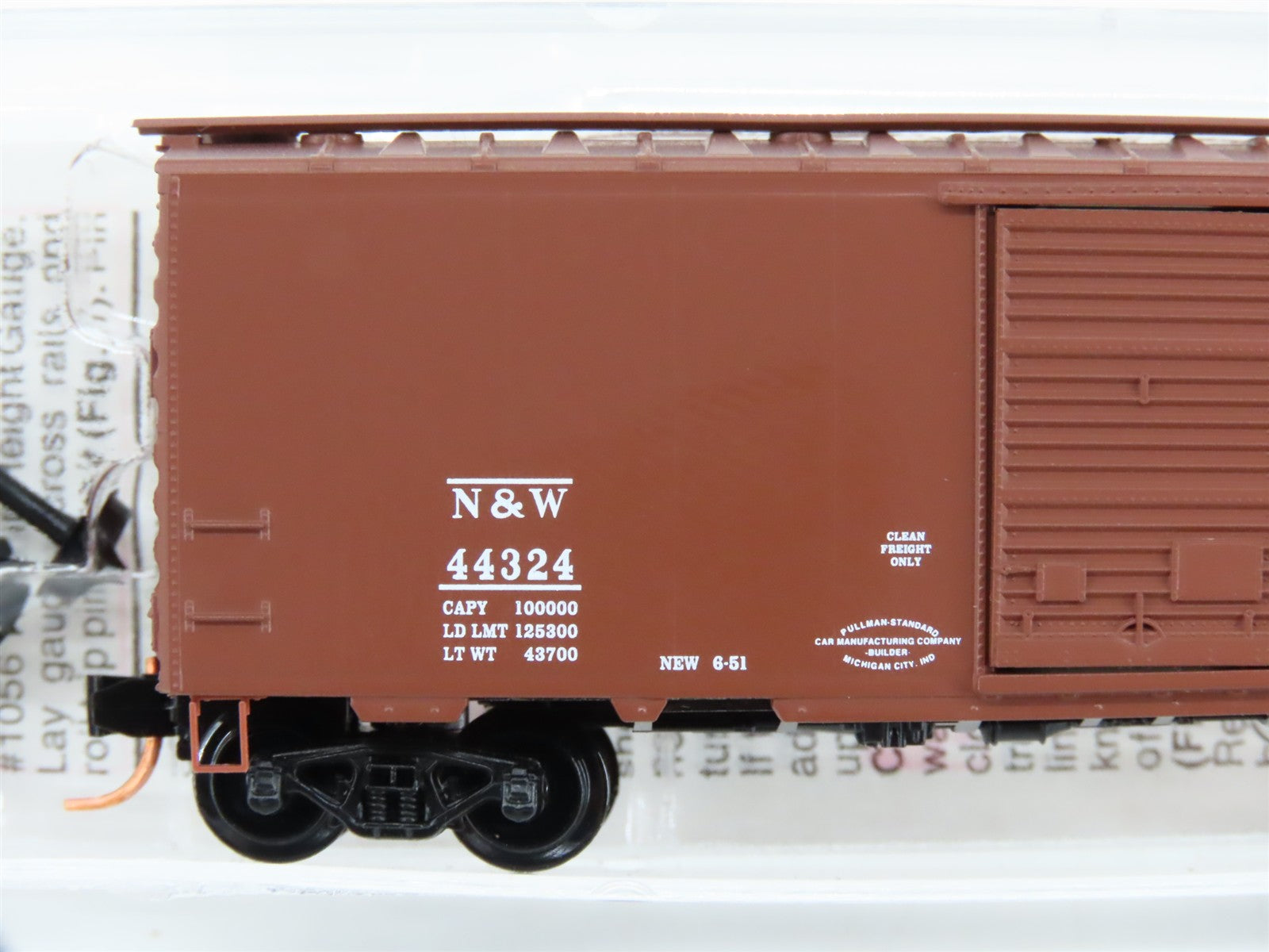N Scale Micro-Trains MTL 20606 N&W Norfolk & Western 40' Box Car 44324 RTR