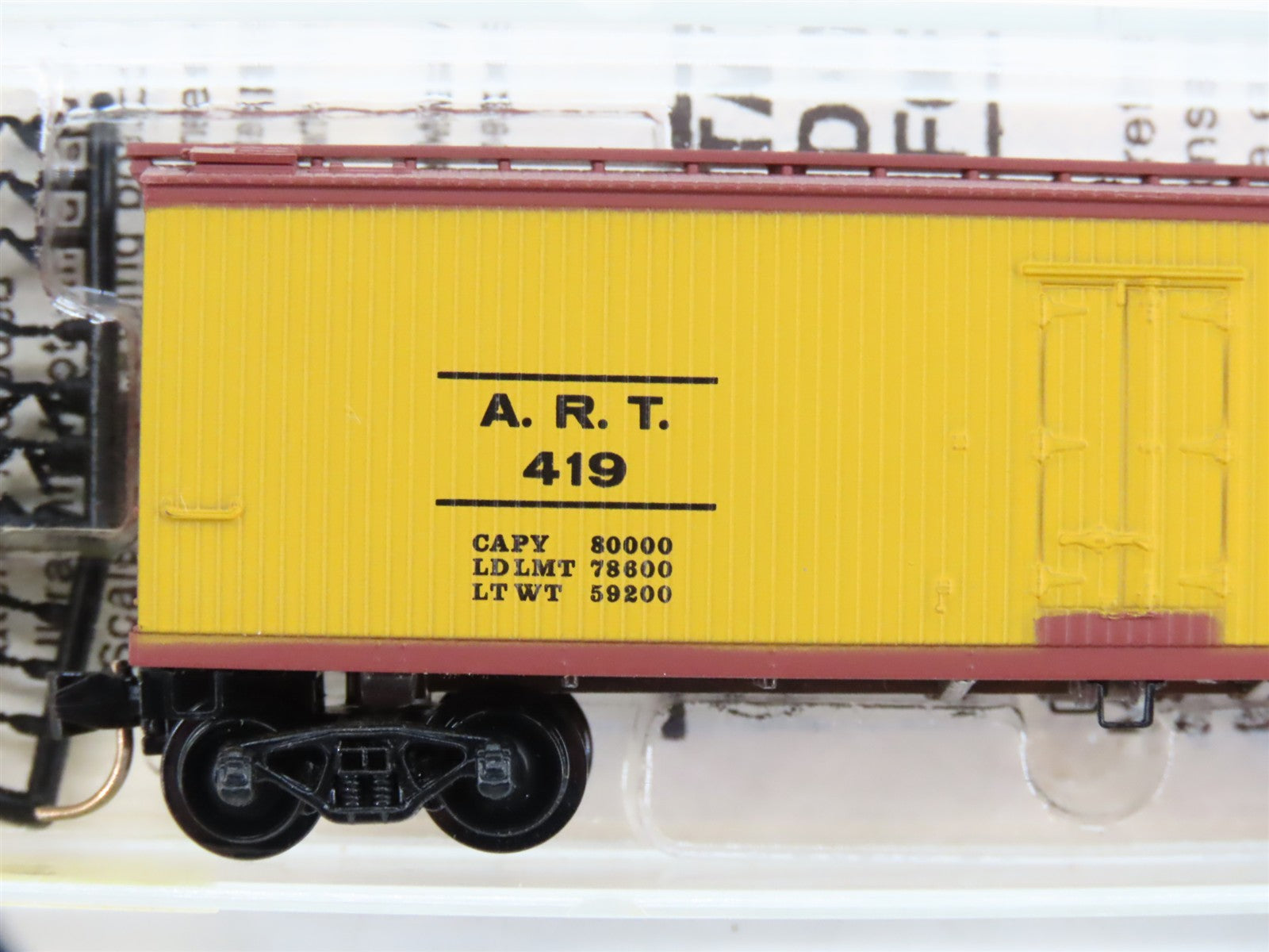 N Scale Micro-Trains MTL 49230 ART American Refrigerator Transit 40' Reefer RTR