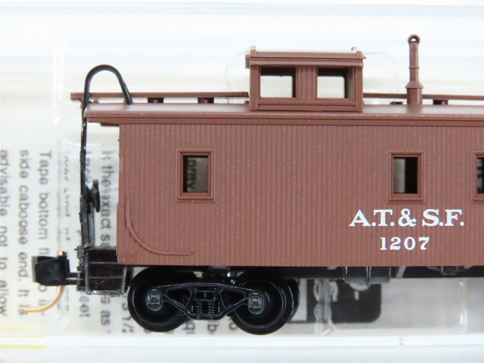 N Scale Micro-Trains MTL 51100 ATSF Santa Fe 34' Wood Sheathed Caboose 1207 RTR