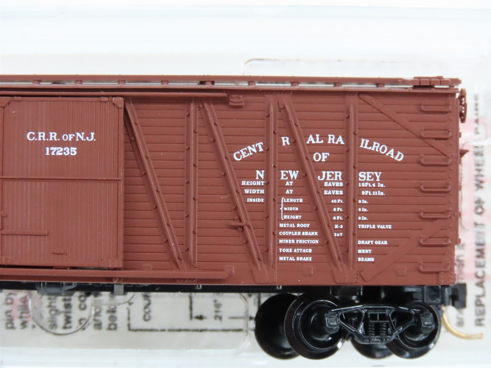 N Scale Micro-Trains MTL 28040 Central Railroad of New Jersey 40' Box Car RTR