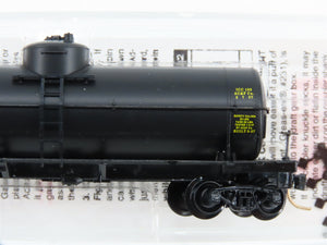 N Scale Micro-Trains MTL 65060 UTLX Union Tank Car Co. 39' Tank Car 8530 RTR
