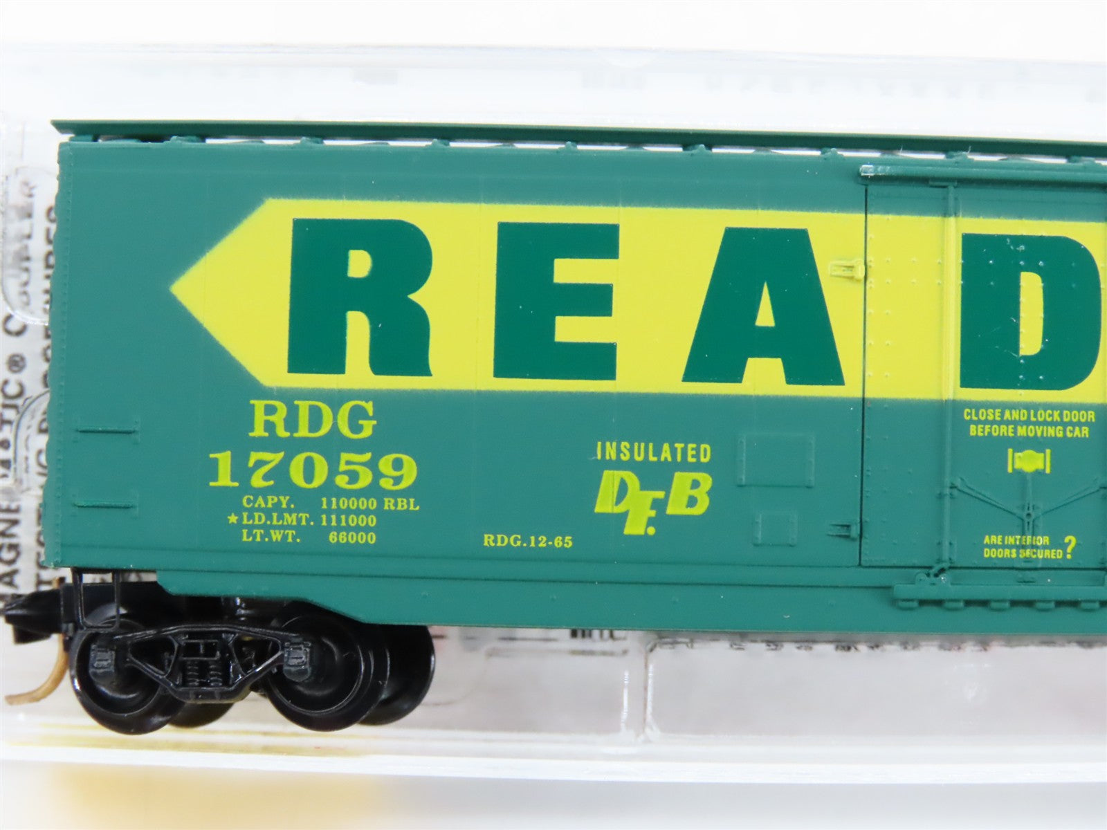 N Scale Micro-Trains MTL 32320 RDG Reading 50' Plug Door Box Car 17059 RTR
