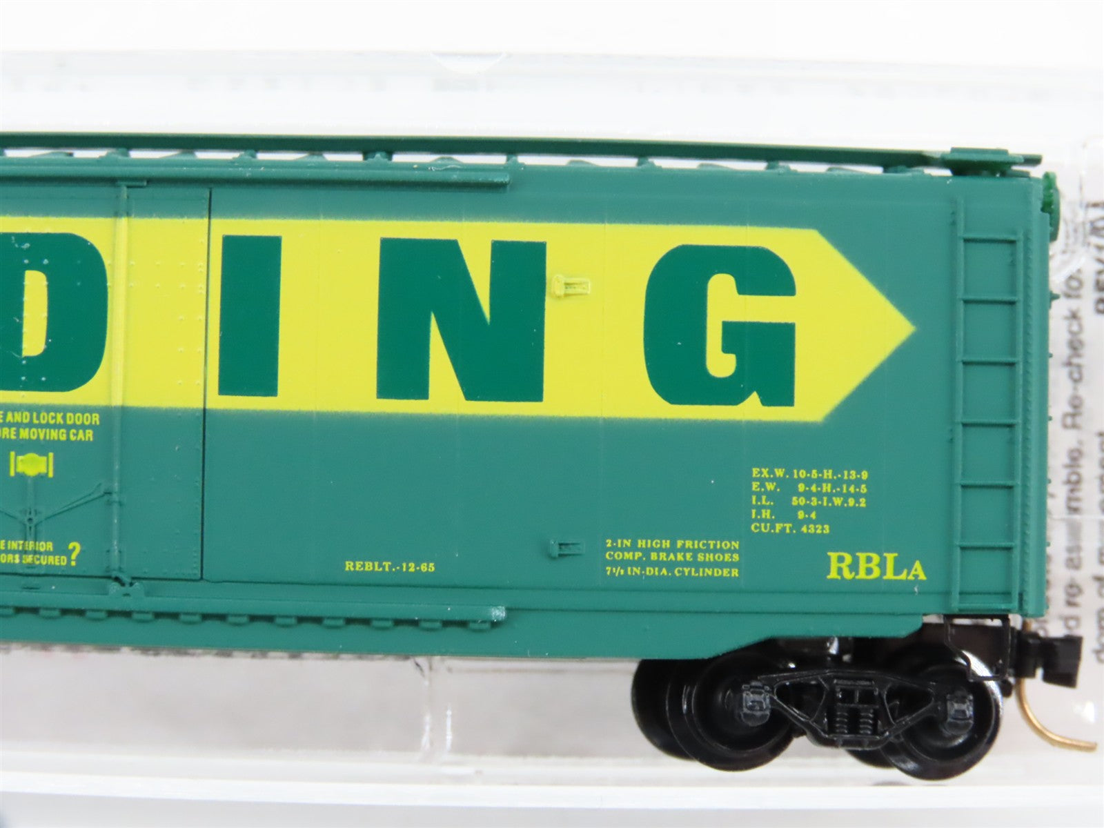 N Scale Micro-Trains MTL 32320 RDG Reading 50' Plug Door Box Car 17059 RTR