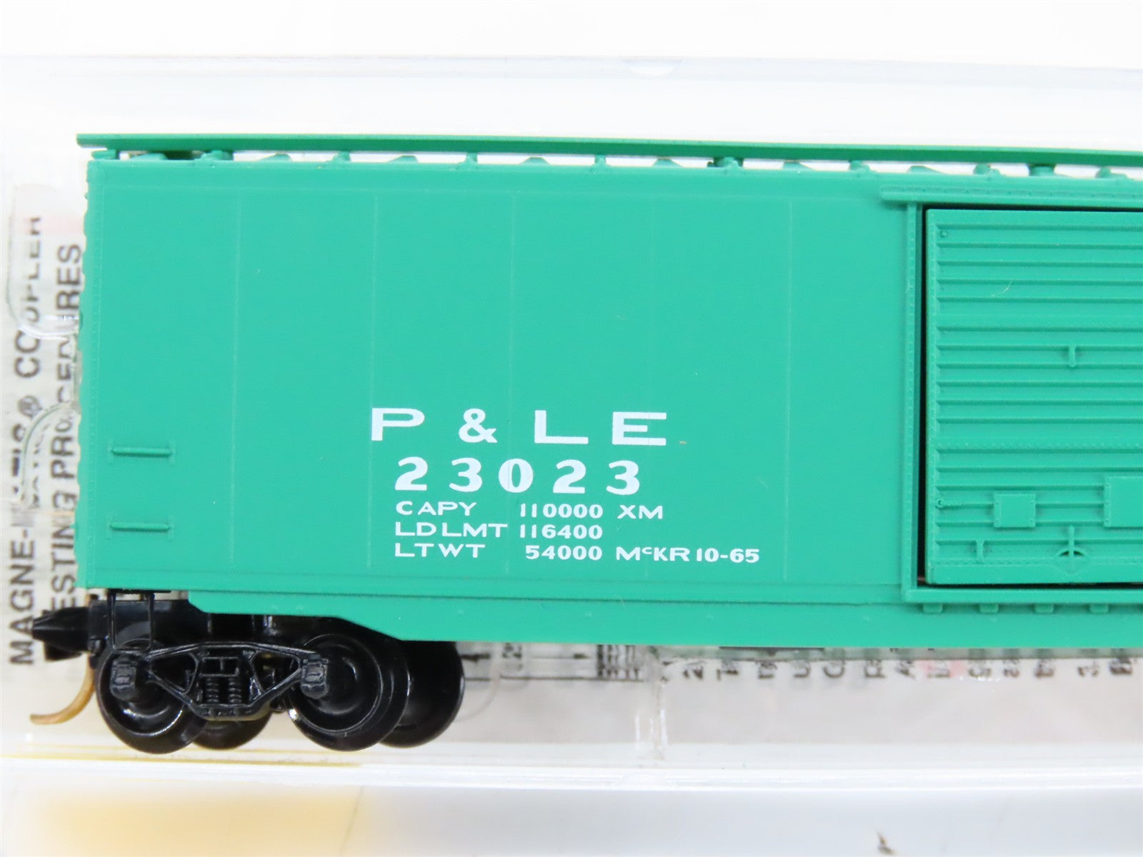 N Scale Micro-Trains MTL 31050 P&LE Pittsburgh & Lake Erie 50' Box Car 23023 RTR