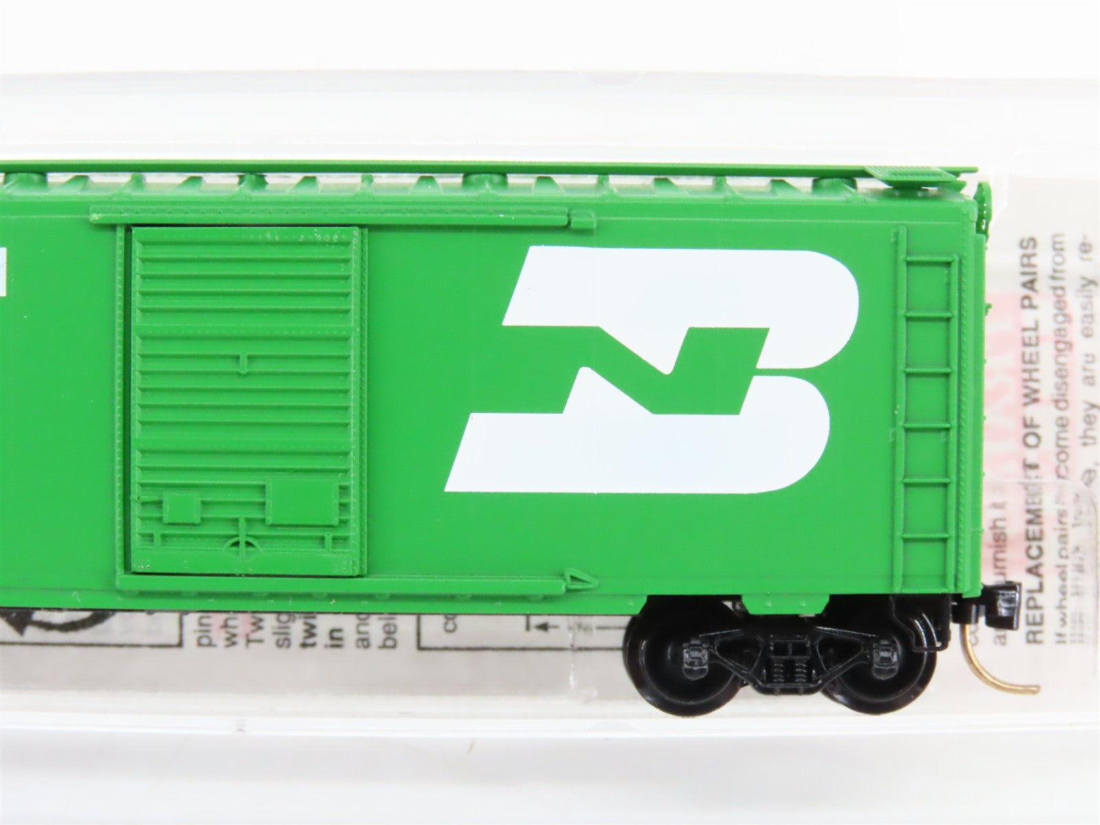 N Scale Micro-Trains MTL 20306 BN Burlington Northern 40' Box Car 189284 RTR