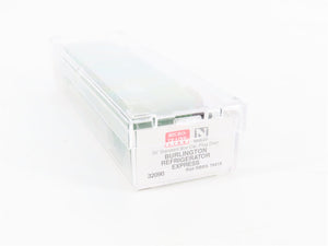 N Scale Micro-Trains MTL 32090 Burlington Refrigerator Express 50' Box Car RTR