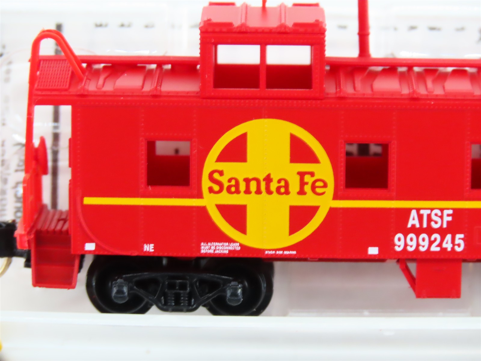 N Scale Micro-Trains MTL 100030 ATSF Santa Fe 36' Steel Caboose 999245 RTR