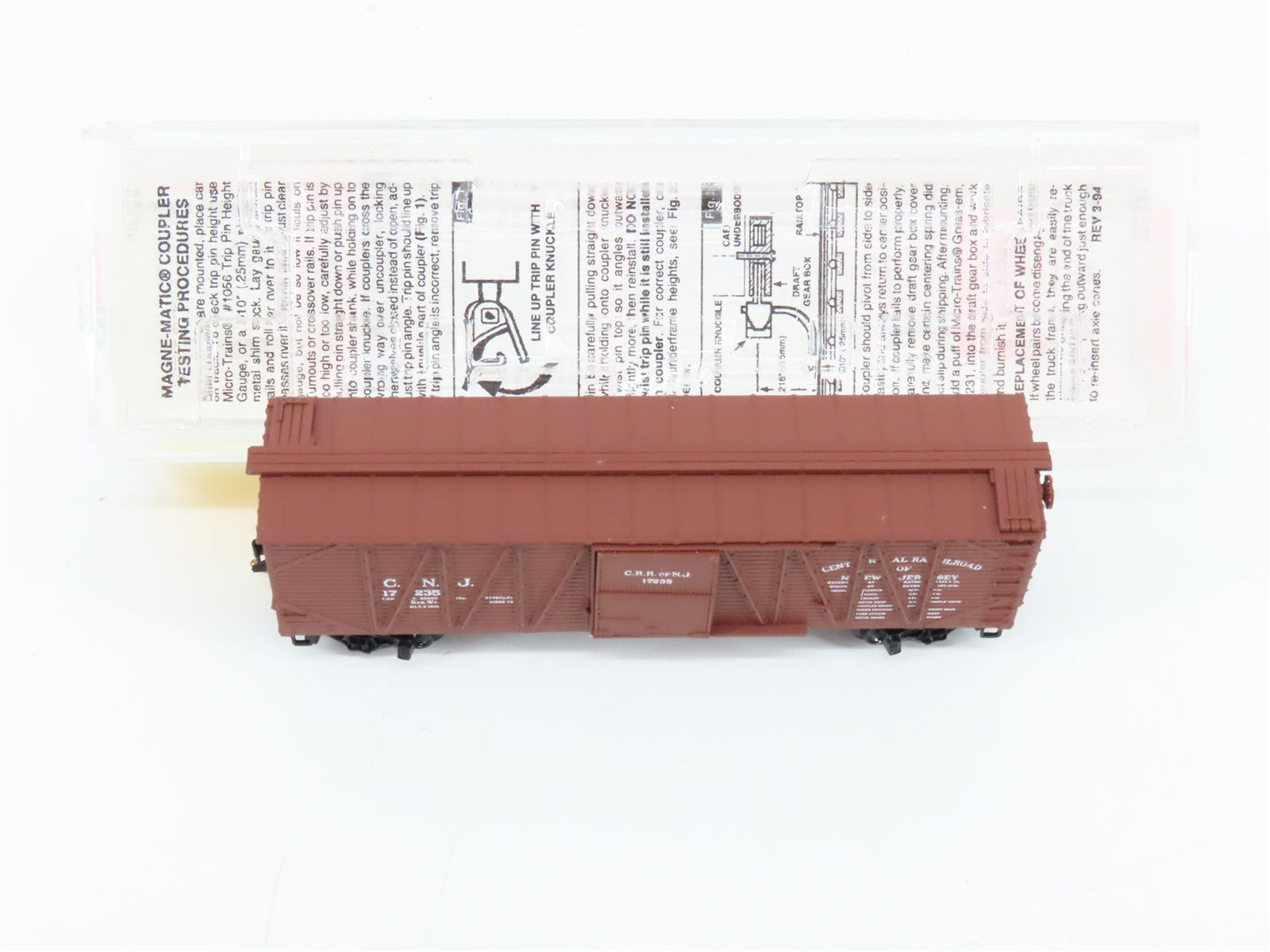 N Scale Micro-Trains MTL 28040 Central Railroad of New Jersey 40' Box Car RTR