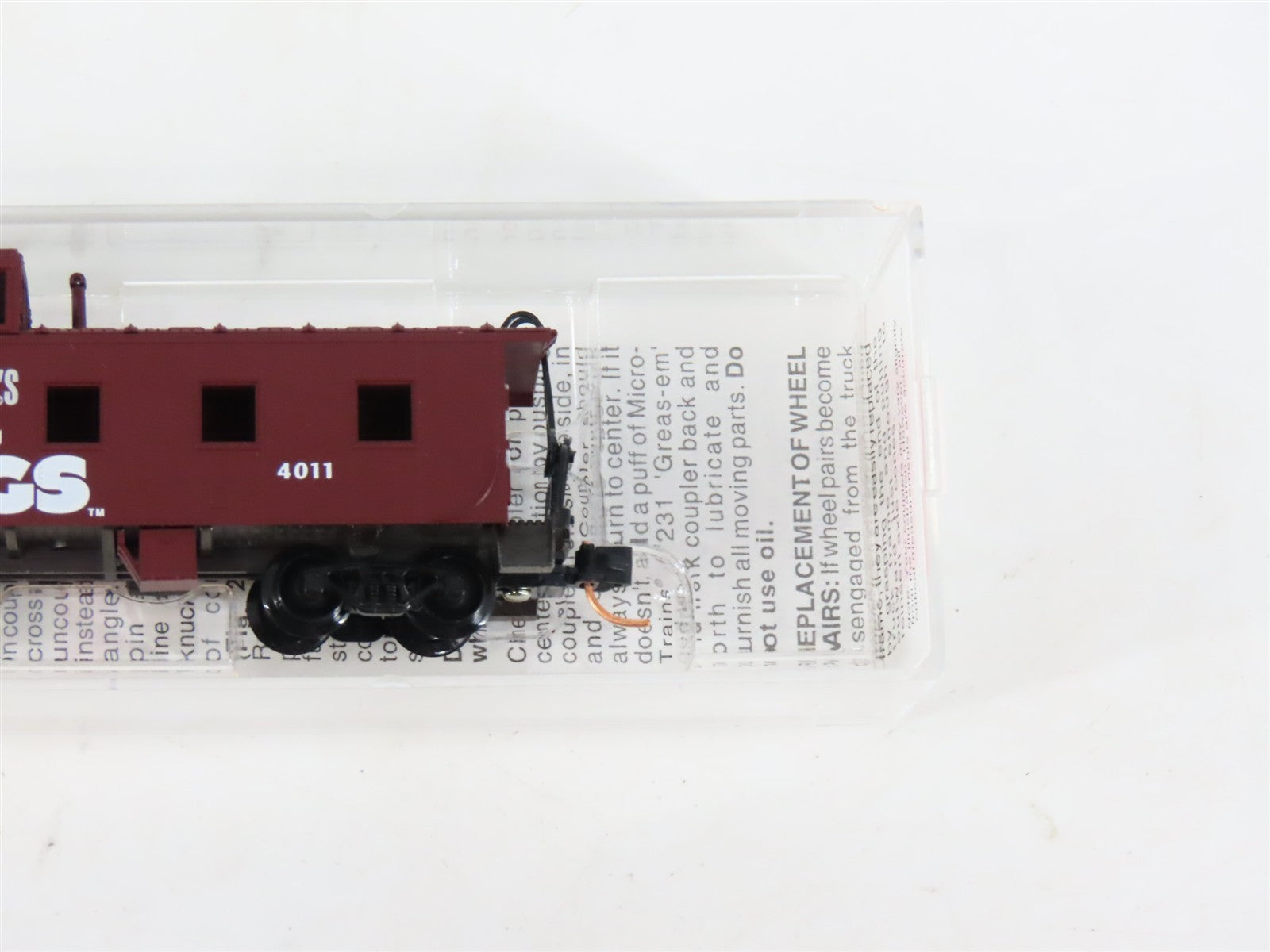 N Micro-Trains MTL 100120 Hershey's Hugs 36' Offset Cupola Caboose 4011 RTR