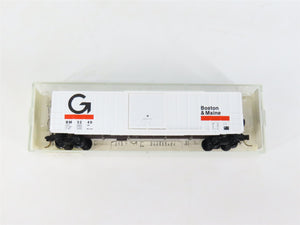 N Kadee Micro-Trains MTL 25400 BM Boston & Maine Guilford 50' Box Car 3249 RTR