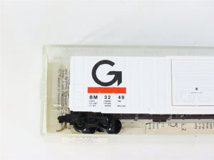 N Kadee Micro-Trains MTL 25400 BM Boston & Maine Guilford 50' Box Car 3249 RTR