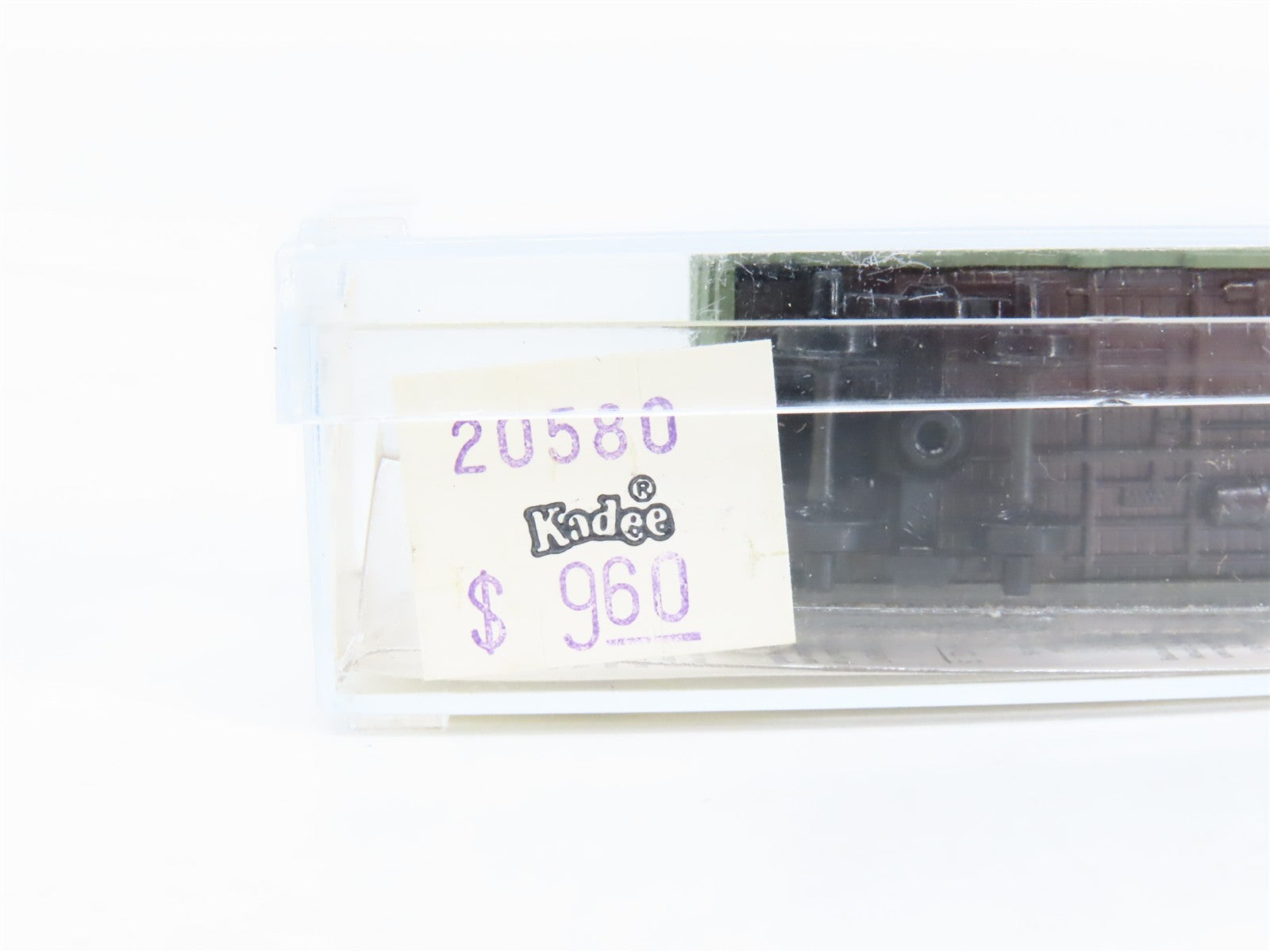 N Scale Micro-Trains MTL 20580 BCOL British Columbia Railway 40' Box Car RTR