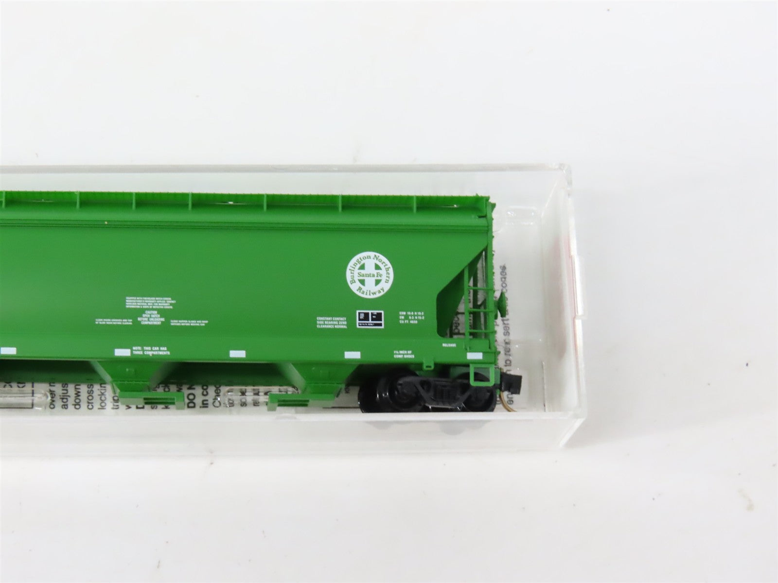 N Scale Micro-Trains MTL 94110 BNSF Railway 3-Bay Covered Hopper 422033 RTR