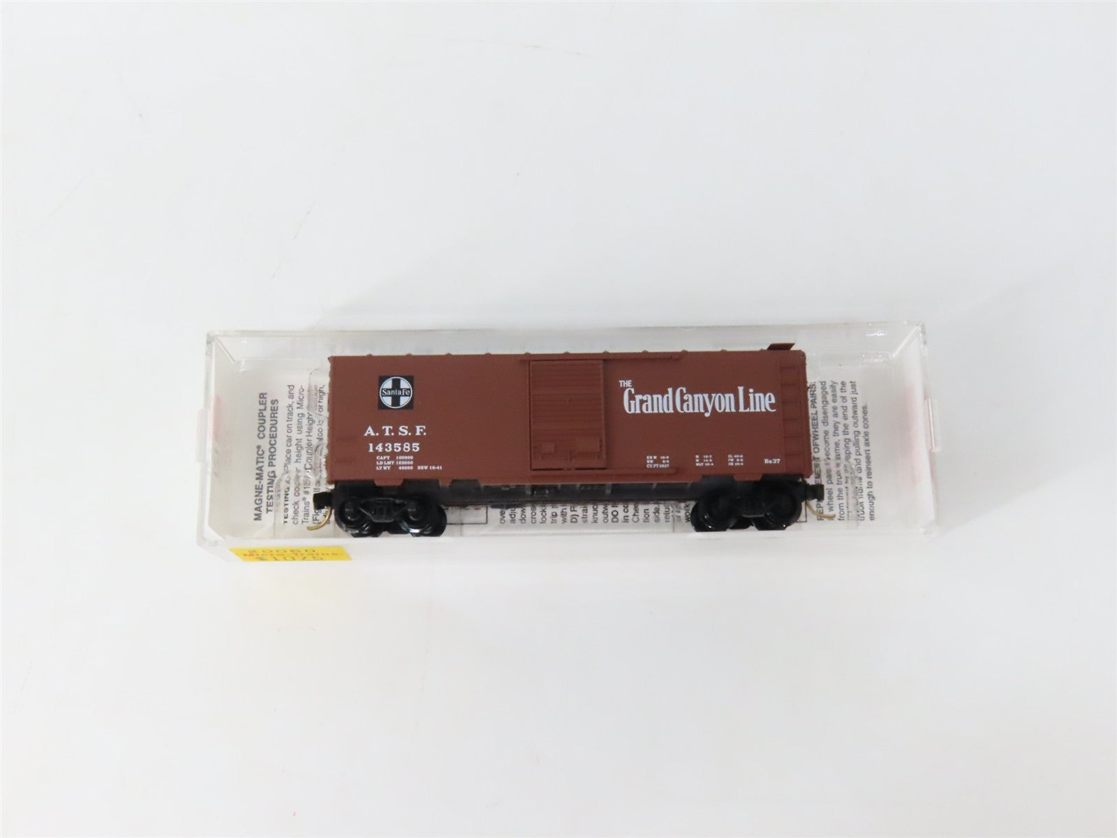 N Scale Micro-Trains MTL 20060 ATSF Santa Fe Grand Canyon 40' Box Car 143585 RTR