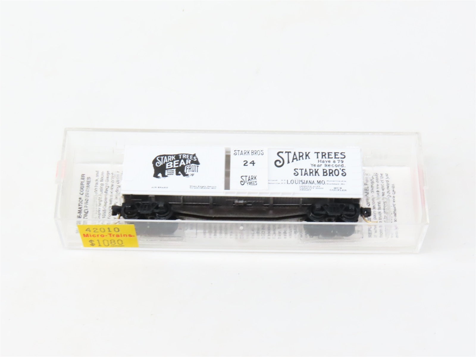N Scale Micro-Trains MTL 42010 Stark Bro's 40' Box Car 24 RTR