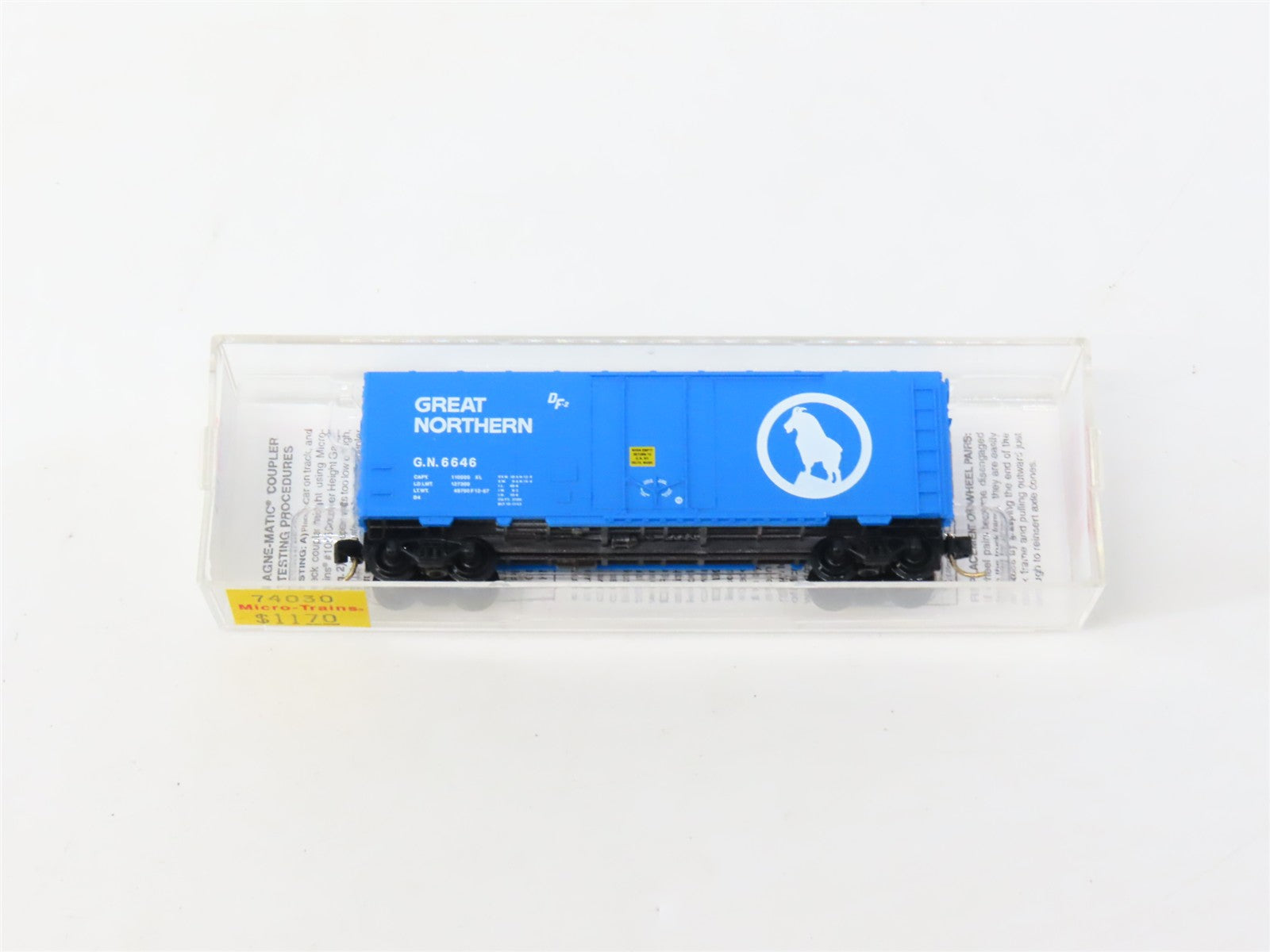 N Scale Micro-Trains MTL 74030 GN Great Northern 40' Box Car 6646 RTR