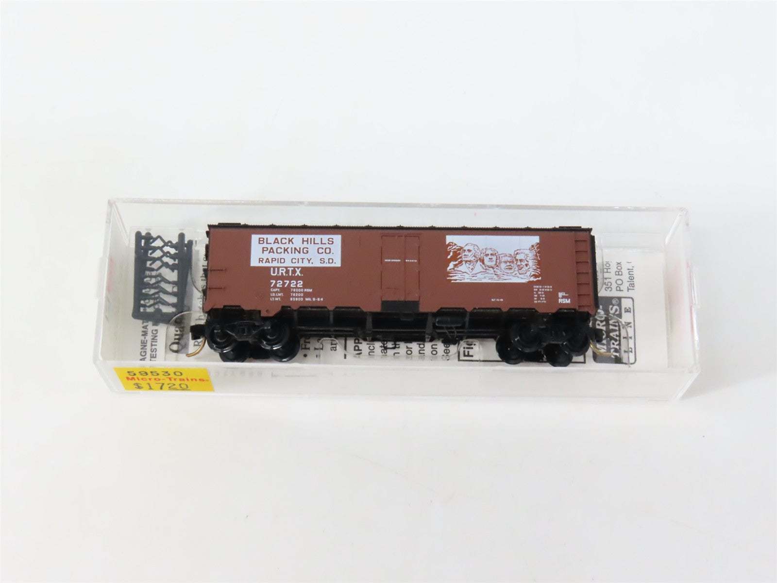 N Scale Micro-Trains MTL 59530 URTX U.R.T.C. 40' Steel Side Ice Reefer 72722 RTR