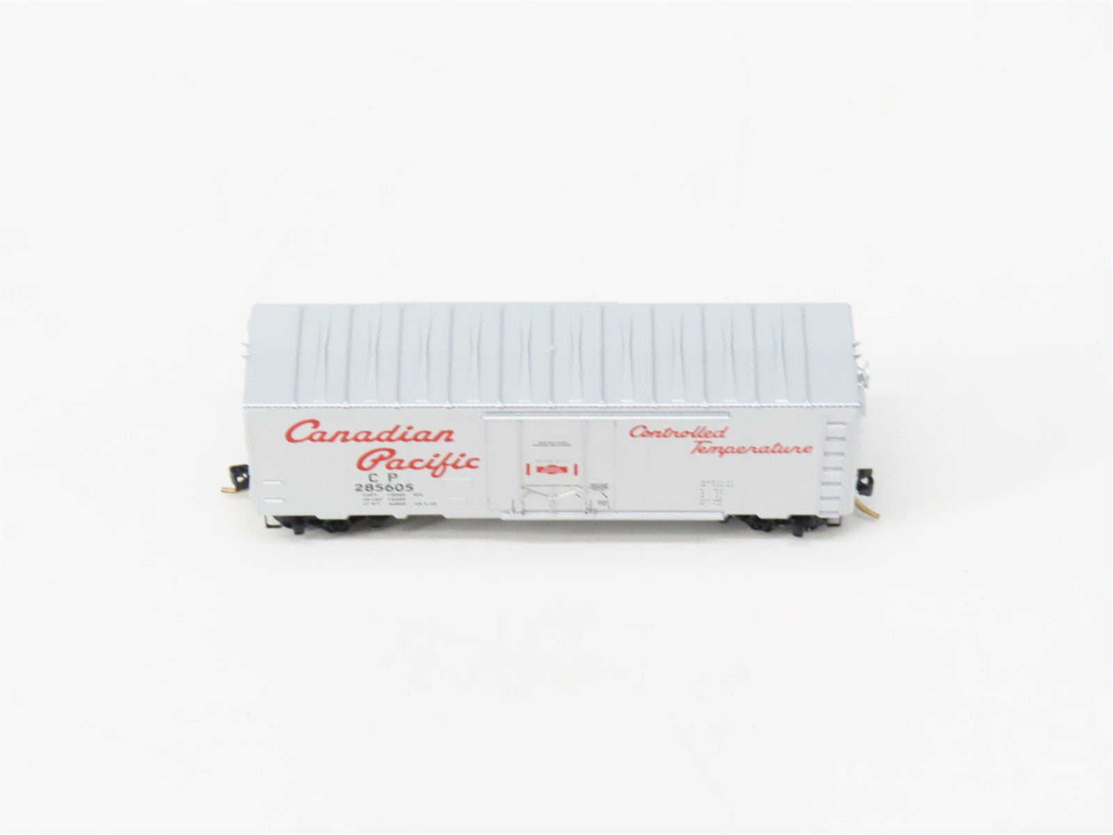 N Scale Micro-Trains MTL 74040/3 CP Canadian Pacific 40' Plug Door Box Car RTR