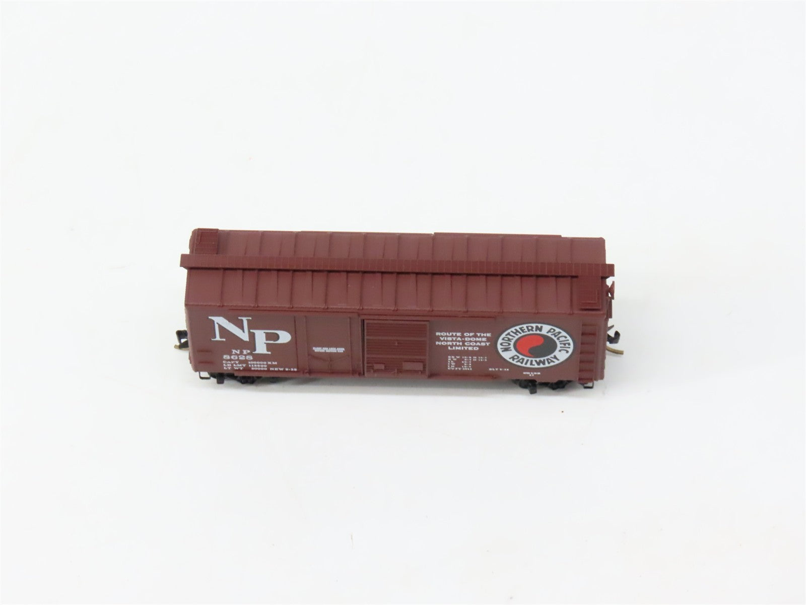 N Scale Kadee Micro-Trains MTL 22040 NP Northern Pacific 40' Box Car 8628 RTR