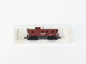 N Kadee Micro-Trains MTL 50040 ATSF Santa Fe 34' Wood Sheathed Caboose 1204 RTR