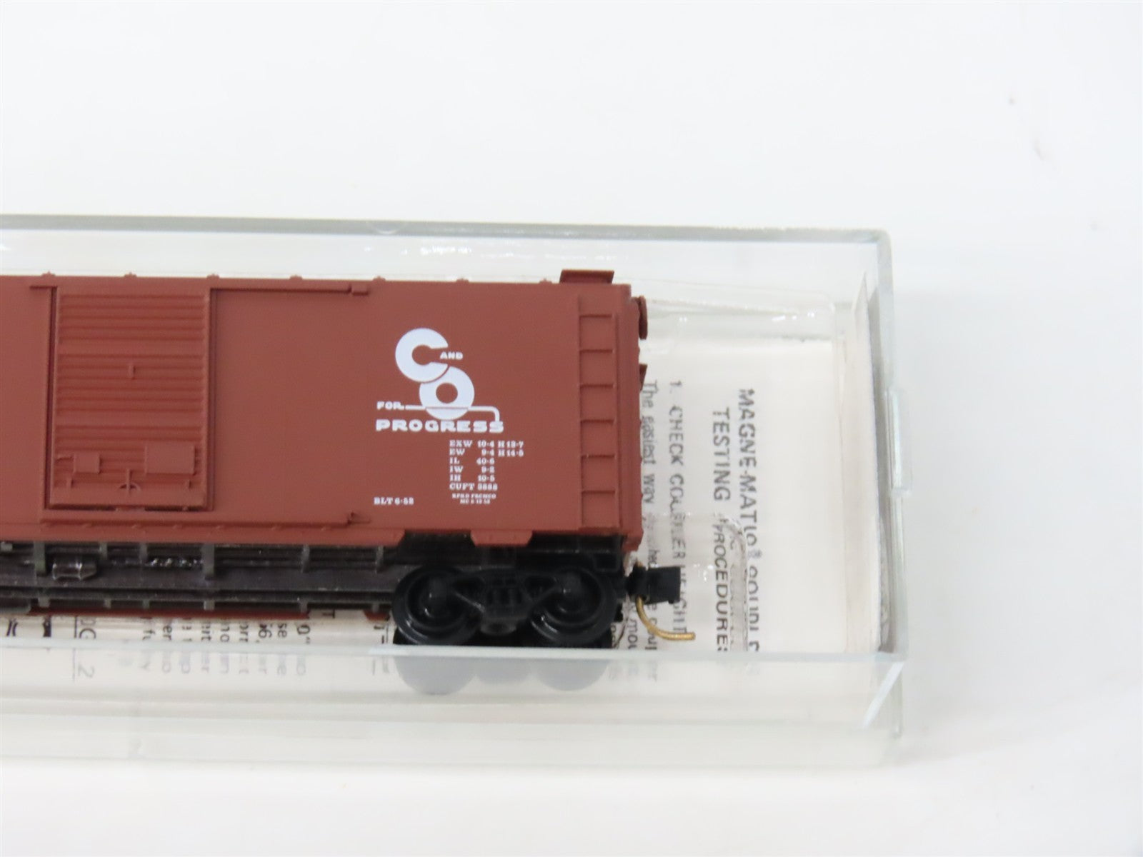 N Scale Kadee Micro-Trains MTL 20440 C&O Chesapeake & Ohio 40' Box Car 18499 RTR