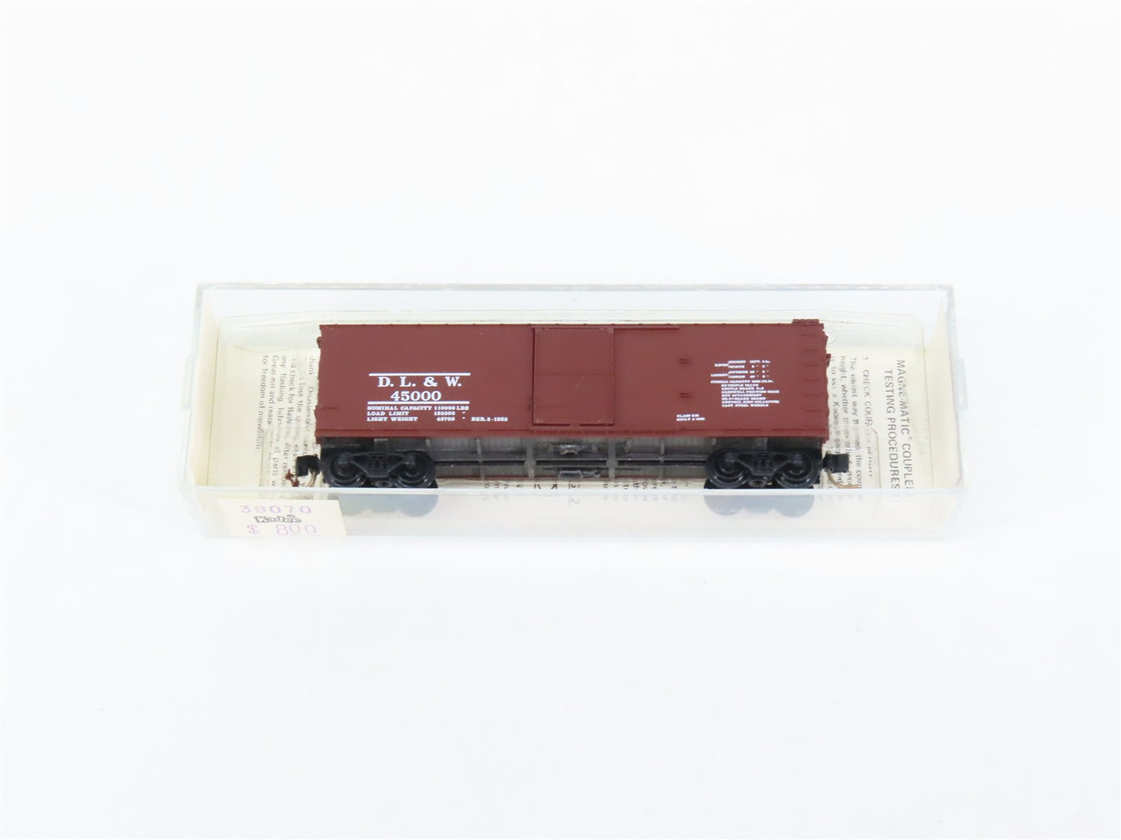 N Scale Micro-Trains MTL 39070 Delaware, Lackawanna & Western 40' Box Car RTR