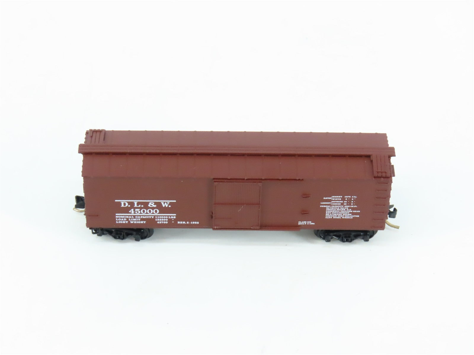 N Scale Micro-Trains MTL 39070 Delaware, Lackawanna & Western 40' Box Car RTR