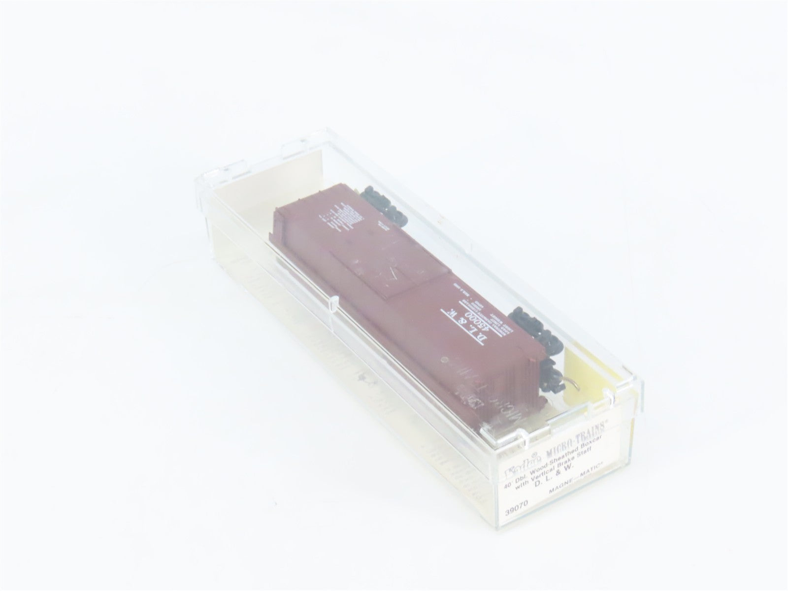 N Scale Micro-Trains MTL 39070 Delaware, Lackawanna & Western 40' Box Car RTR