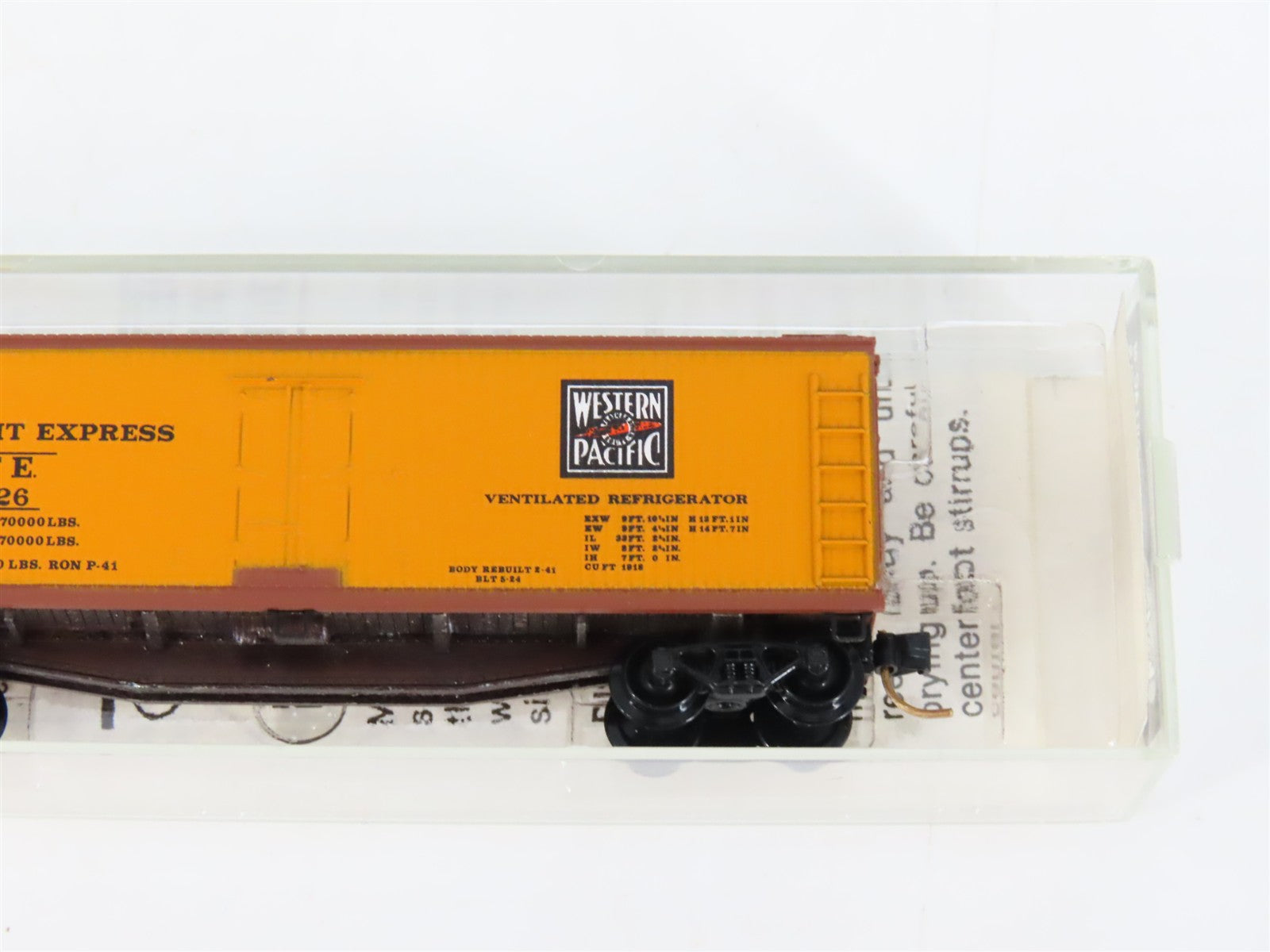 N Scale Micro-Trains MTL 47290 PFE Pacific Fruit Express 40' Reefer 52626 RTR