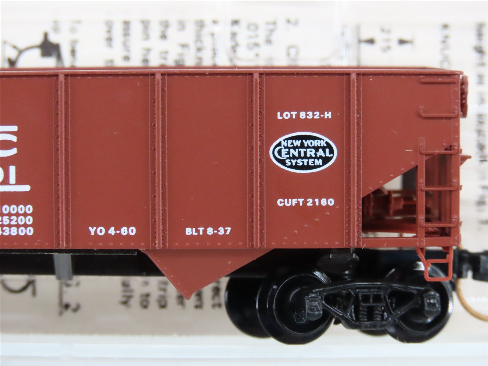 N Scale Micro-Trains MTL 56170 NYC New York Central 33' 2-Bay Hopper 868001 RTR