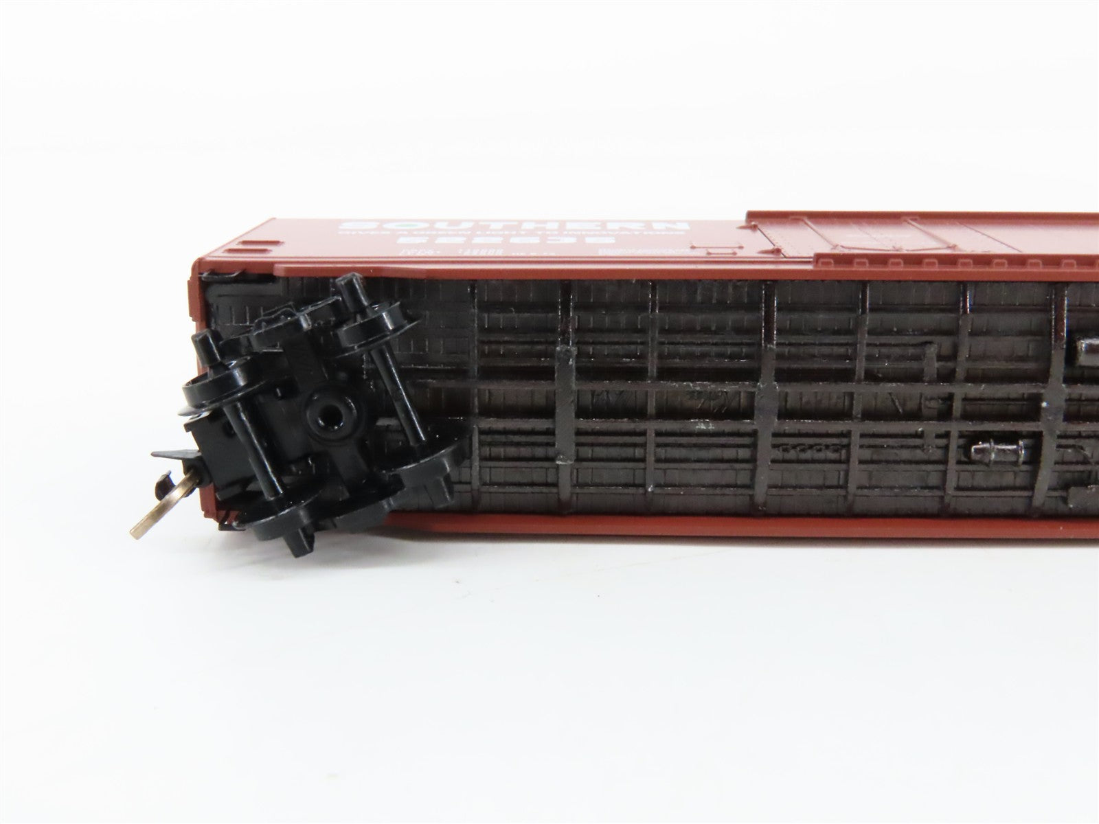 N Scale Micro-Trains MTL 32240 SOU Southern 50' Box Car 522635 RTR